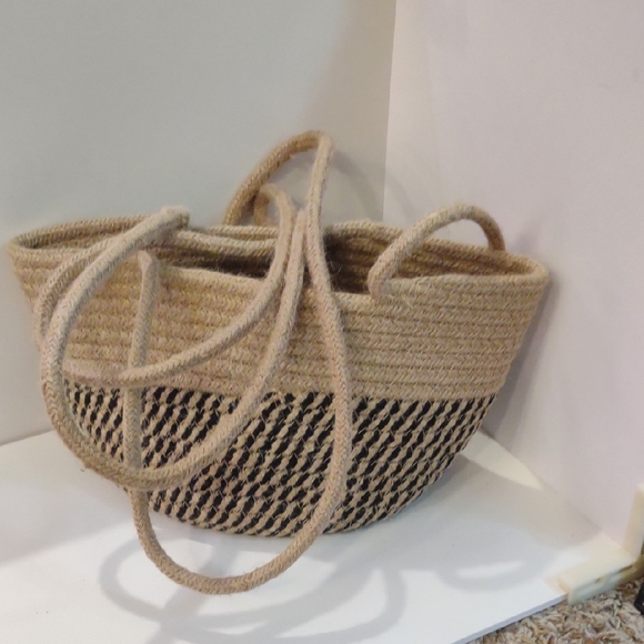 Other - Stylish Tan and Black Woven Hanging Pot